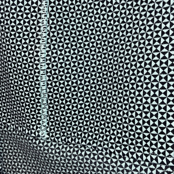 Lululemon Scuba Hoodie Stretch (Lined Hood)
Double Diamond Fresh Teal size 6 - Picture 11 of 16